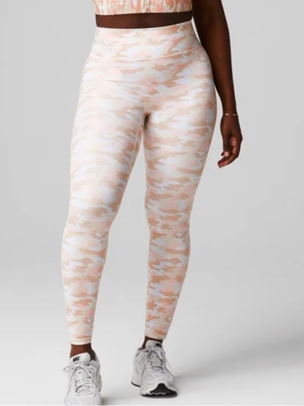 Fabletics medium Motion365+ Pastel Camo Leggings